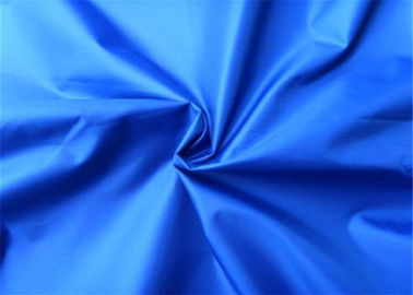 China Blauer Garn-Zählungs-Taft-bequemes Handgefühl des Polyester-Gewebes-190T fournisseur