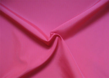China Rosa und rotes Polyester-Gewebe/Polyrohseide-Gewebe für Kleidung fournisseur