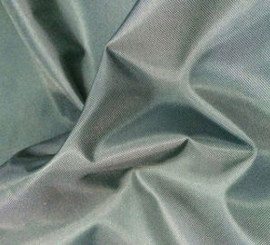 China 450 * Zählungs-Polyester Knit-Gewebe-Ebene des Garn-450d färbte Muster für Taschen fournisseur
