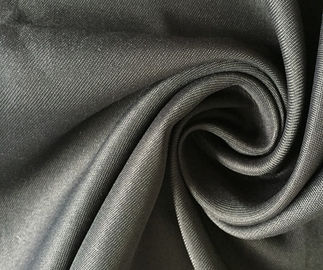 China Breathable graues Polyester-Rohseide-Gewebe-super weiches und bequem für Zwischenlagen-Material fournisseur