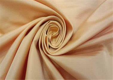 China Heller Auftritt-weißes Taft-Gewebe, Taft des Polyester-190t für Zwischenlagen-Material fournisseur