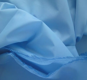 China Polyester-Futter-Gewebe 100% 65 G/M 300T 50 * Superweiche 50D für Wäsche fournisseur