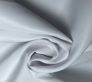 China Dauerhaftes PVC beschichtete Polyester-Gewebe 75D * Zählung des Garn-150D für Sportkleidung fournisseur